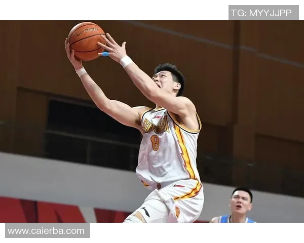 CBA辽宁队迎战劲敌全力争胜展现团队实力与个人风采