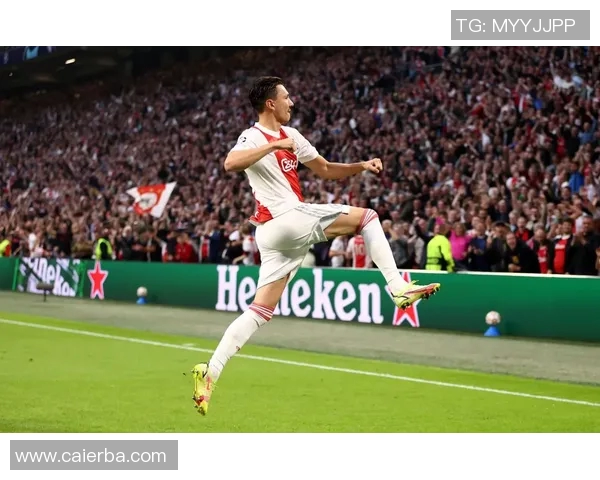 利物浦击败阿贾克斯，挺进欧冠半决赛，穆罕默迪控球技巧获赞